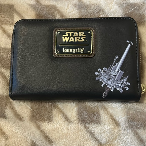 Loungefly StarWars Wallet BRAND NEW w Tags - Picture 1 of 5